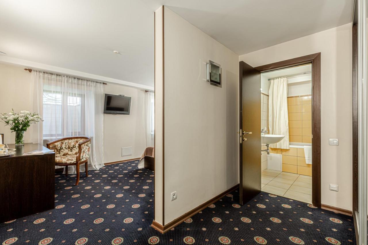 Incognito Boutique Hotel Kiev Exterior foto